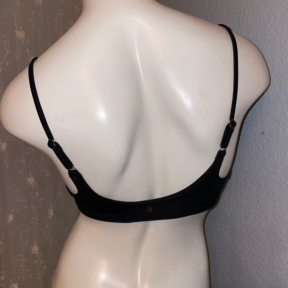 Victoria’s Secret Bikini Swim suit Top VS Bikini Top NEW - Picture 3 of 14